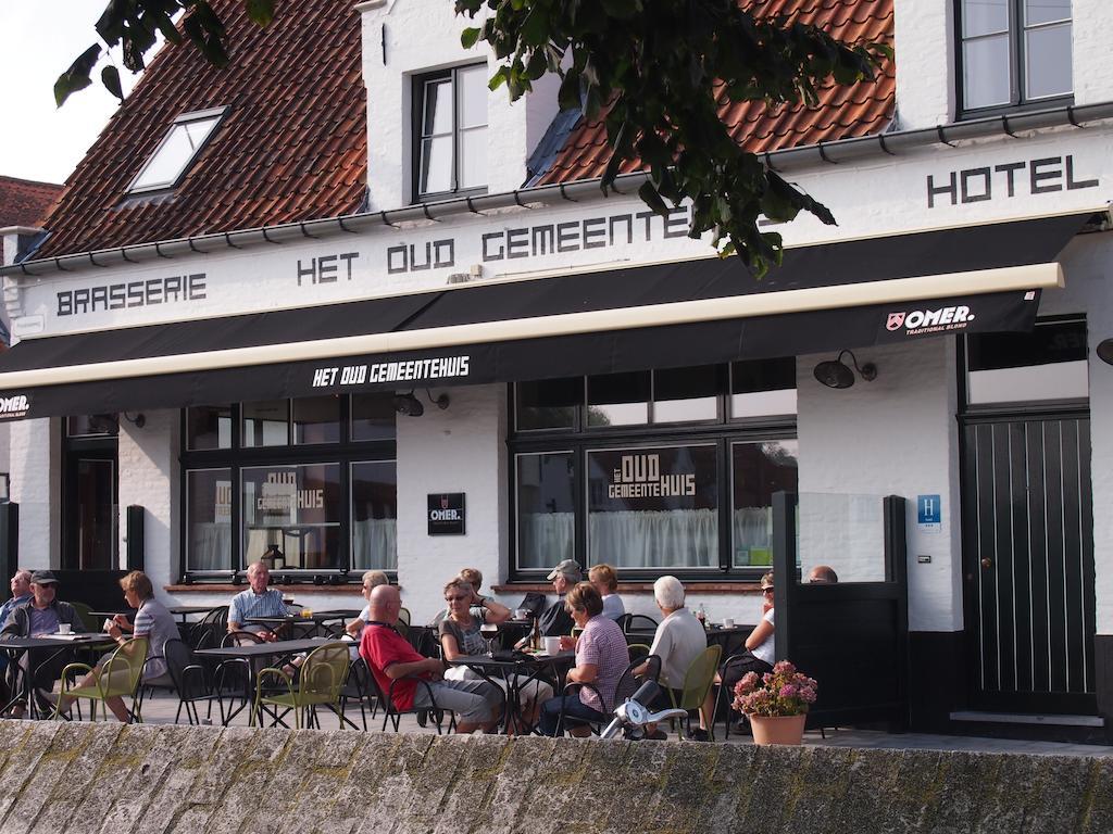 Hotel Het Oud Gemeentehuis Damme Buitenkant foto